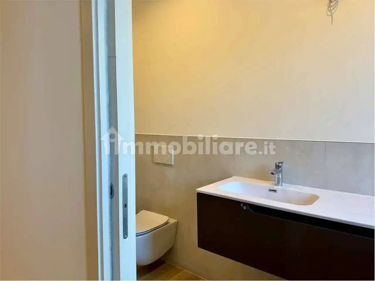 Trilocale via Ascanio Sobrero, 3, Donatello, Cuneo - foto 4