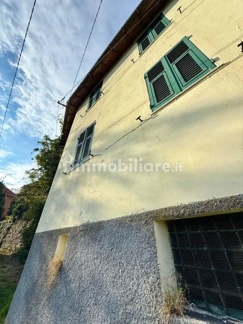 Casa indipendente in vendita a Serra Riccò