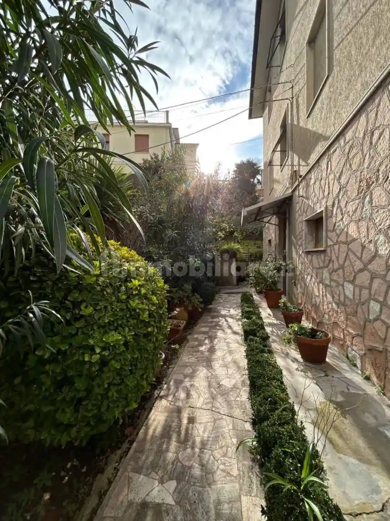 Appartamento da ristrutturare, secondo piano, Piano, Ancona - foto 2