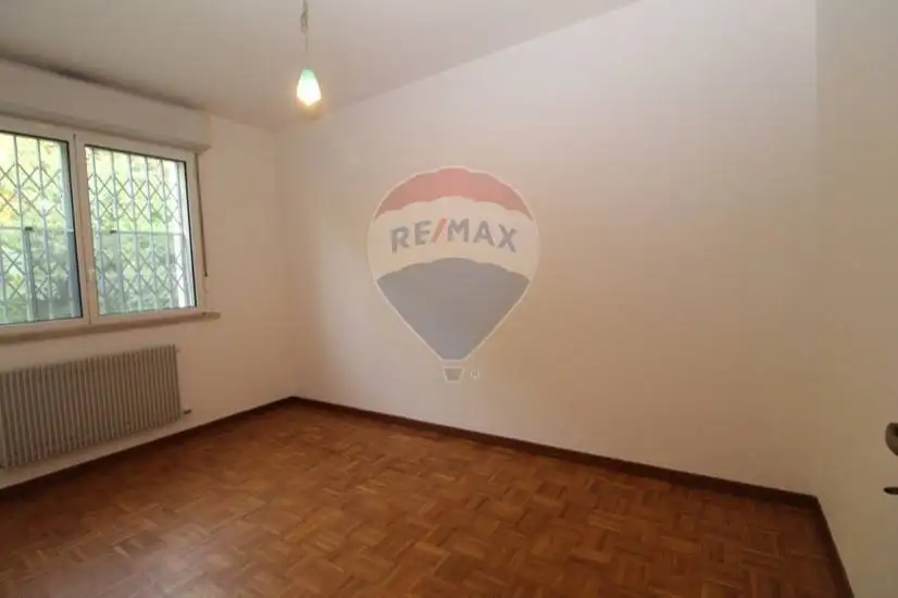 Trilocale via Ferrari 6, Centro, Arese - foto 4