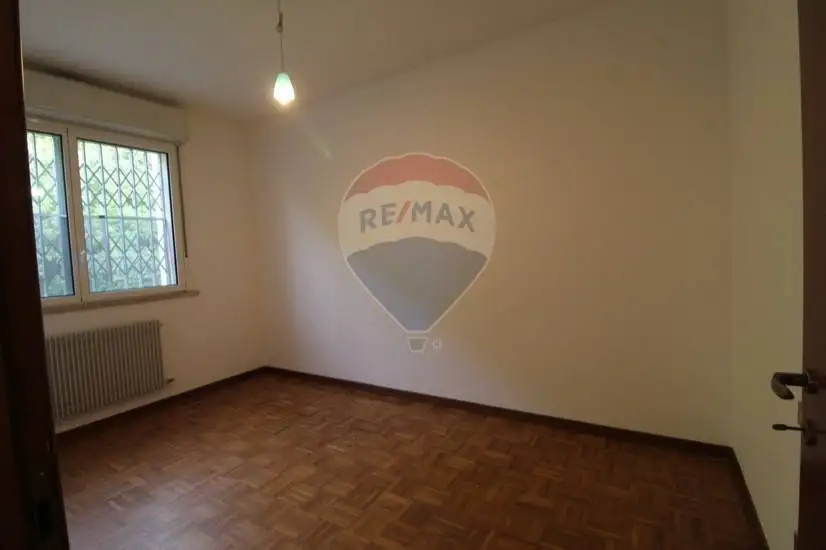 Trilocale via Ferrari 6, Centro, Arese - foto 5