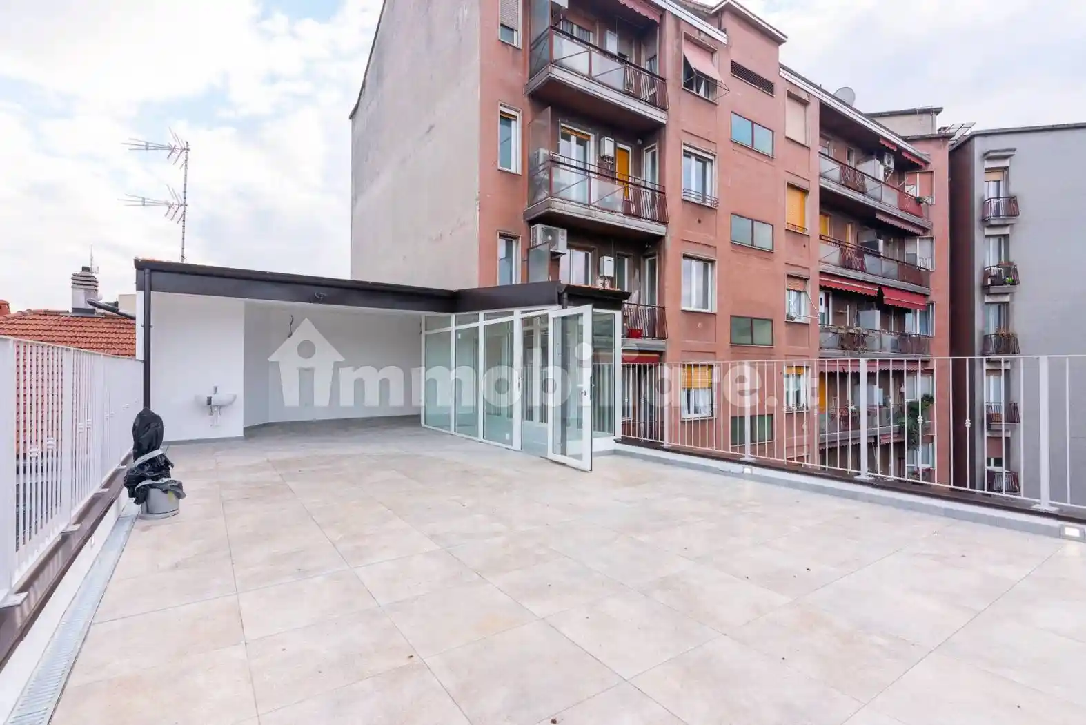 Attico via Michelangelo Buonarroti 21, Vercelli - Wagner, Milano - foto 2