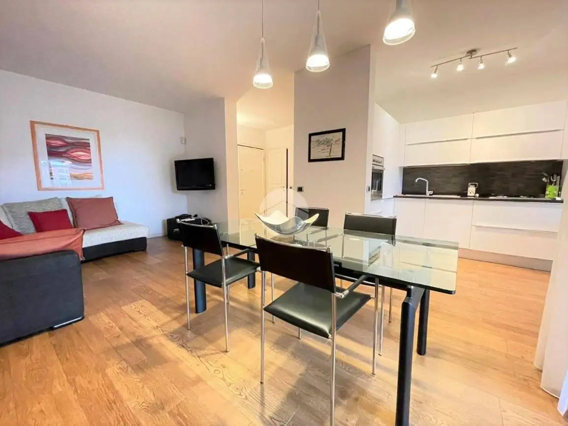 Appartamento in affitto a Opera