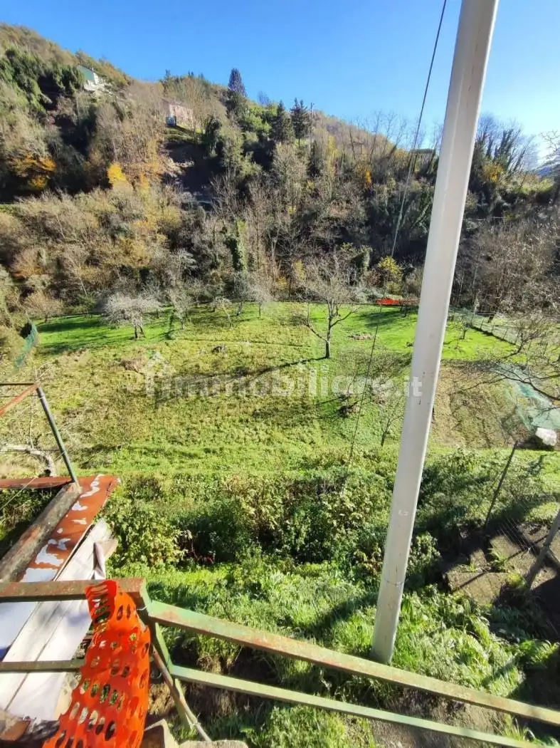 Villa in vendita a Lumarzo