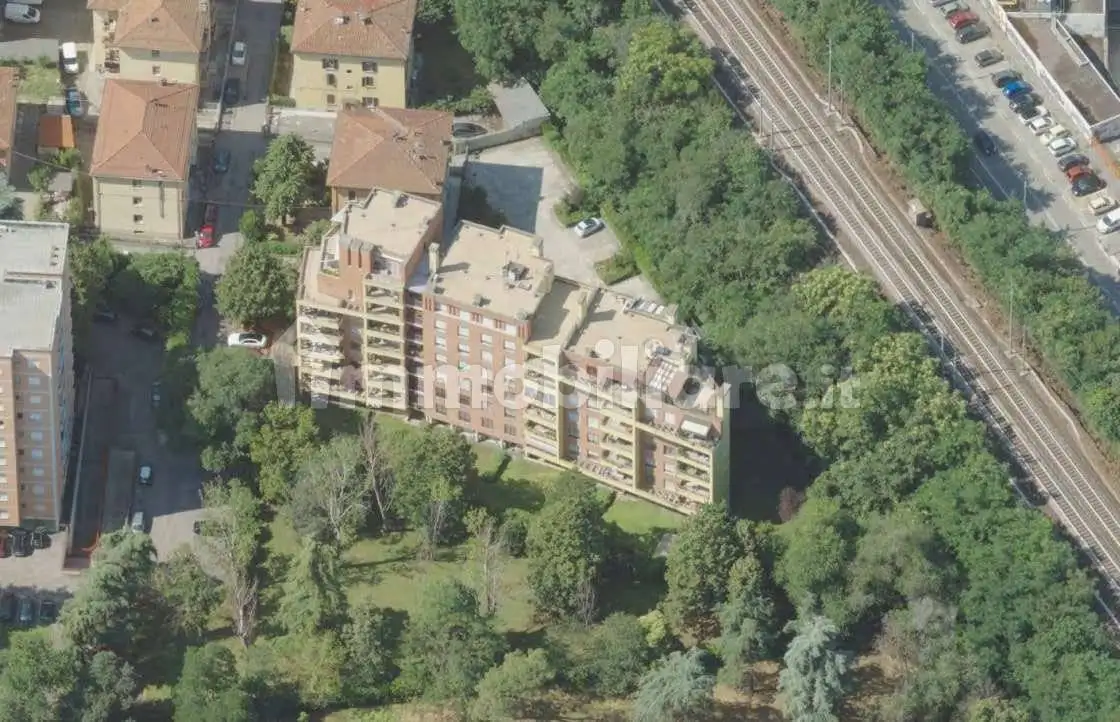 Appartamento in vendita a Bologna