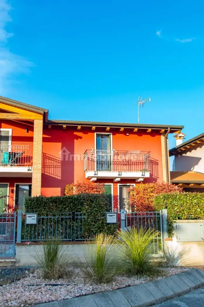 Villetta a schiera in vendita a Caldogno