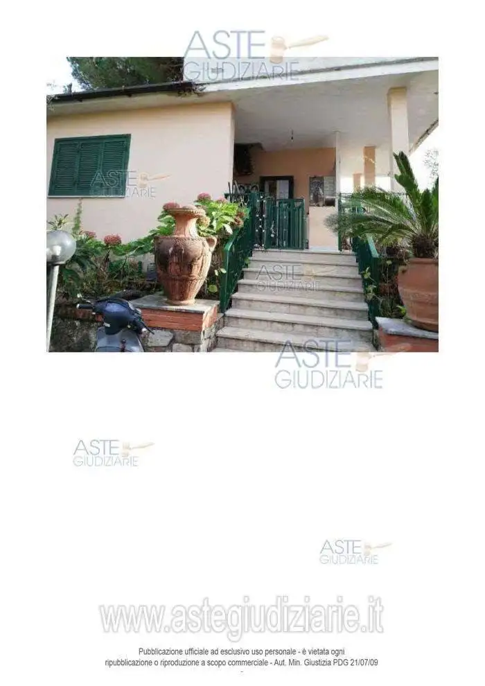 Villetta a schiera in asta a Fondi