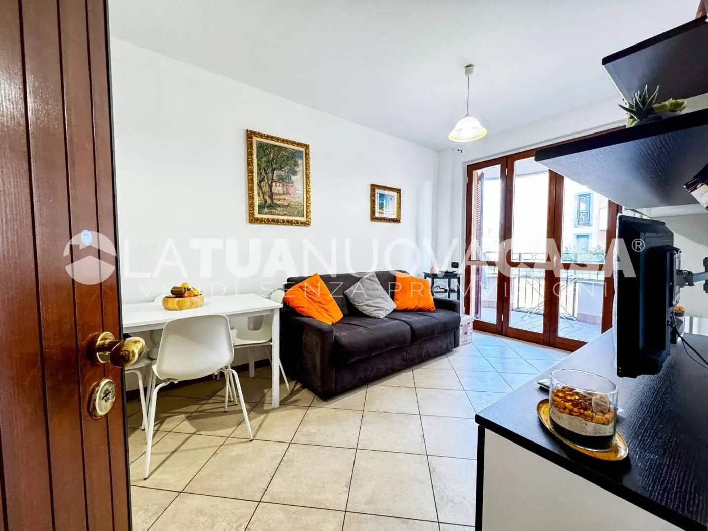 Monolocale via Michelangelo Buonarroti 19, Bareggio - foto 2