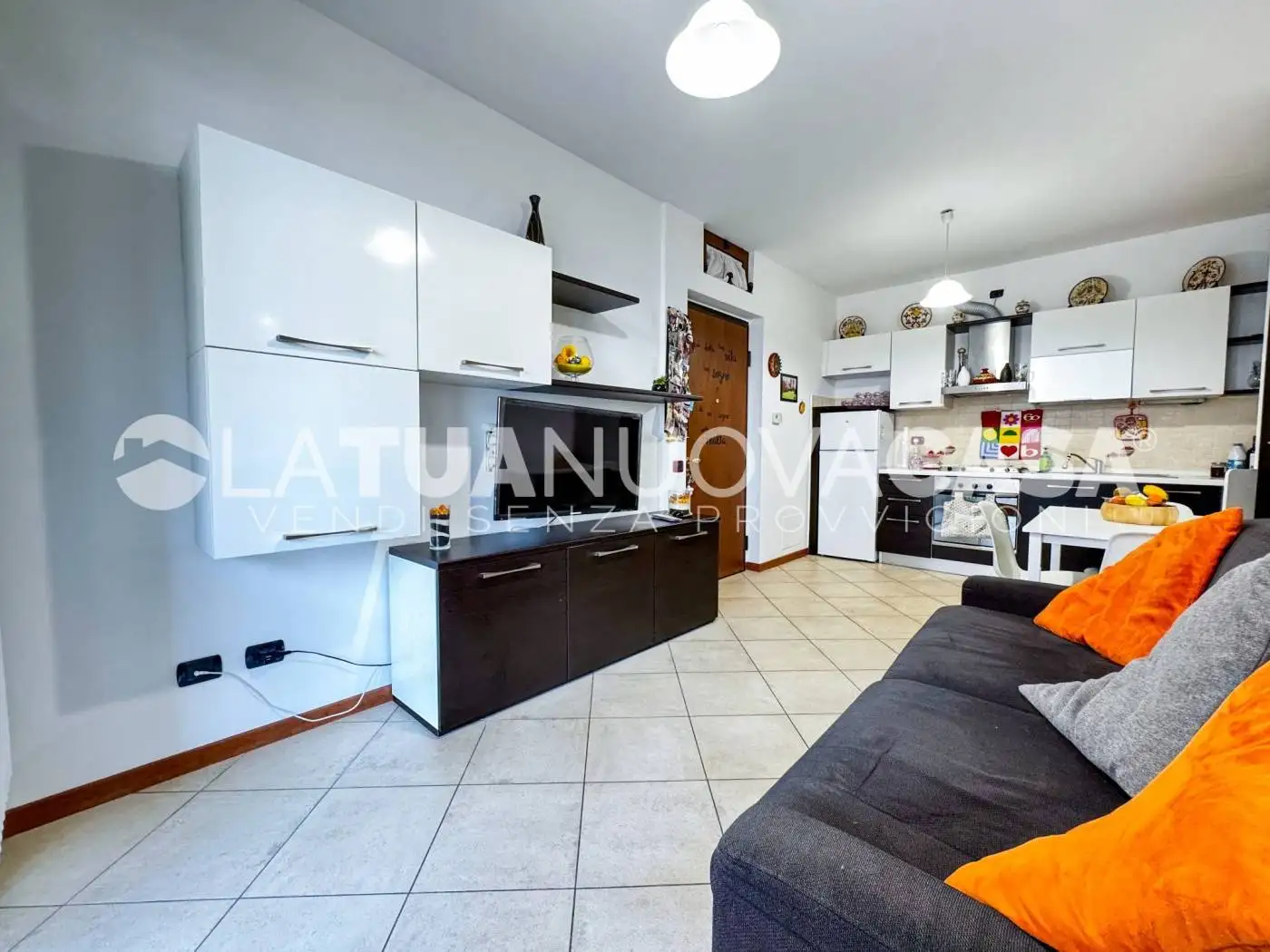 Monolocale via Michelangelo Buonarroti 19, Bareggio - foto 5