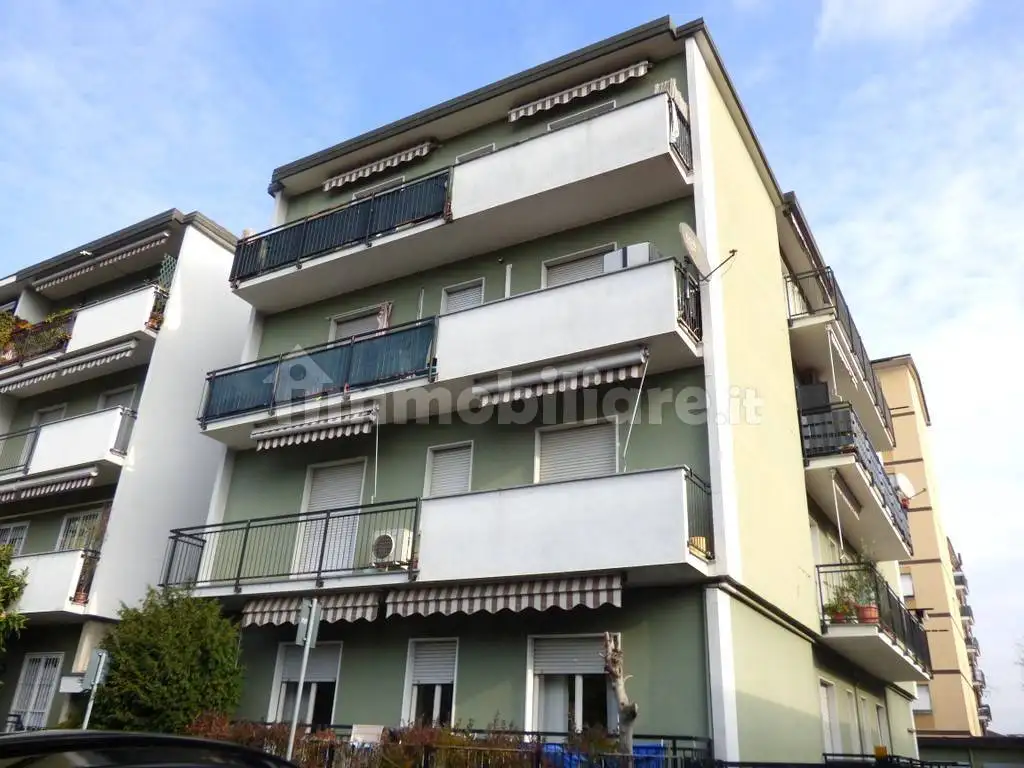 Appartamento in vendita a Desio