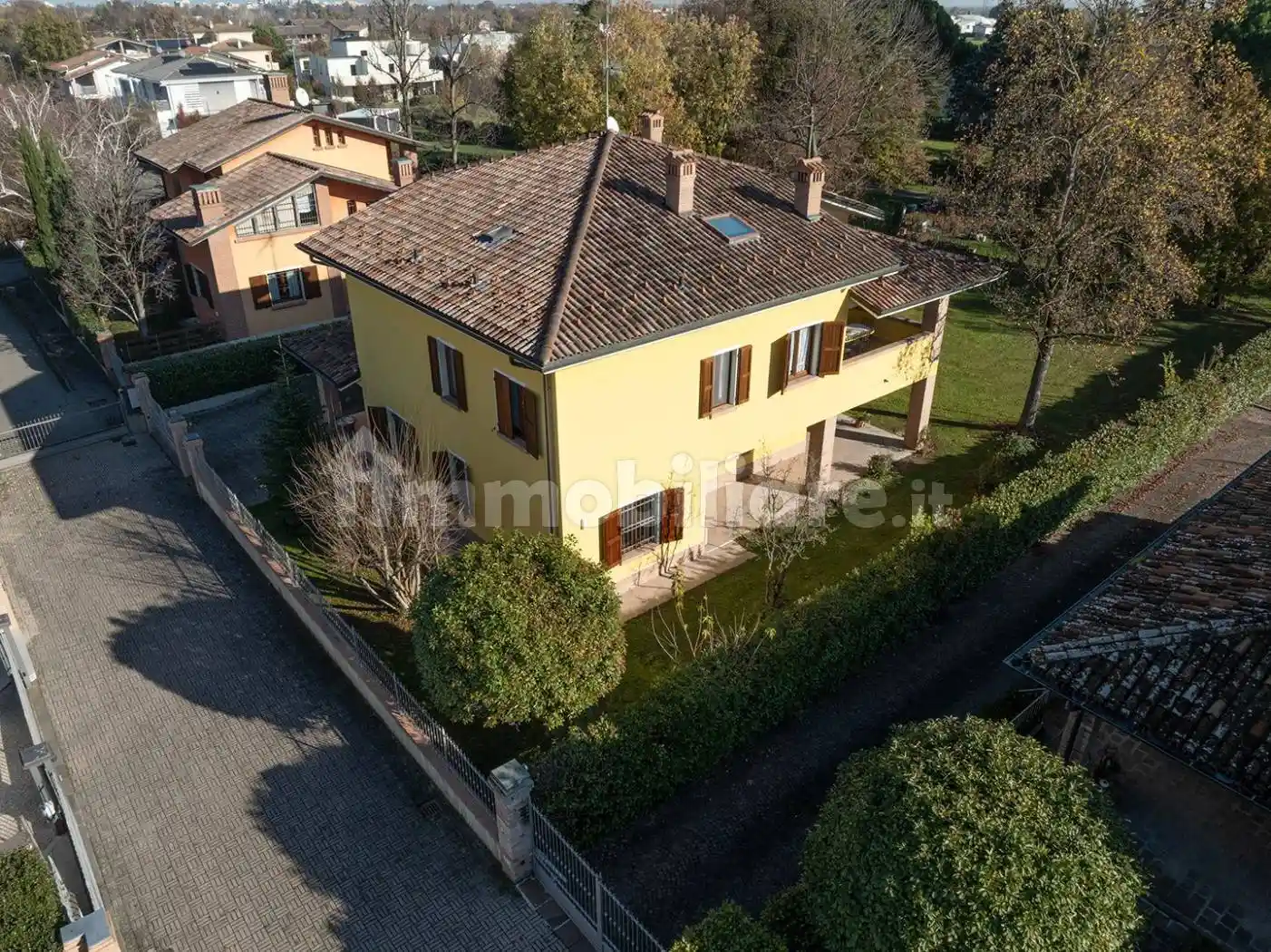 Villa bifamiliare via Ruggero da Vezzano 3/7, Canali - Capriolo, Reggio Emilia - foto 5