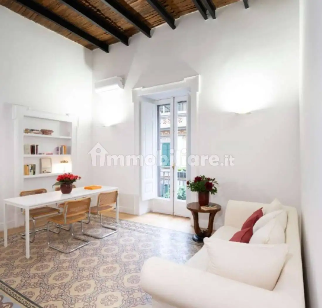 Appartamento in affitto a Napoli