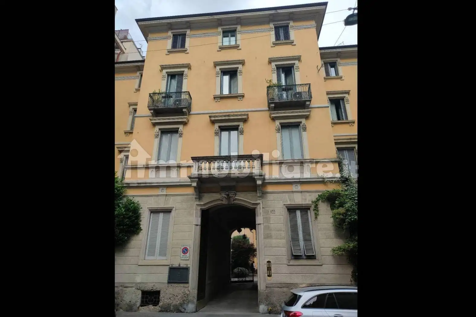 Bilocale via Gaetano Donizetti 38, Palestro, Milano