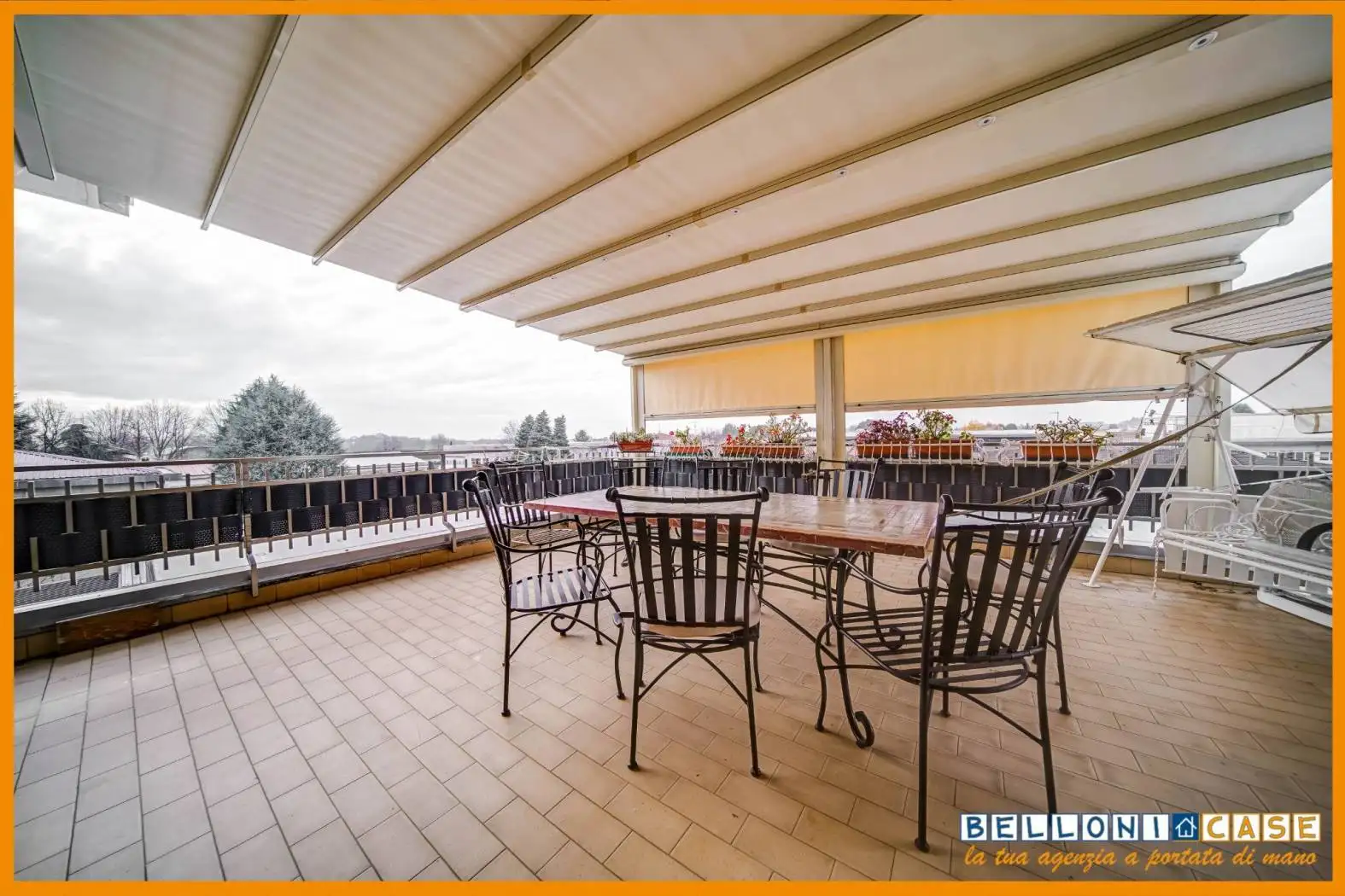 Villa in vendita a Cairate