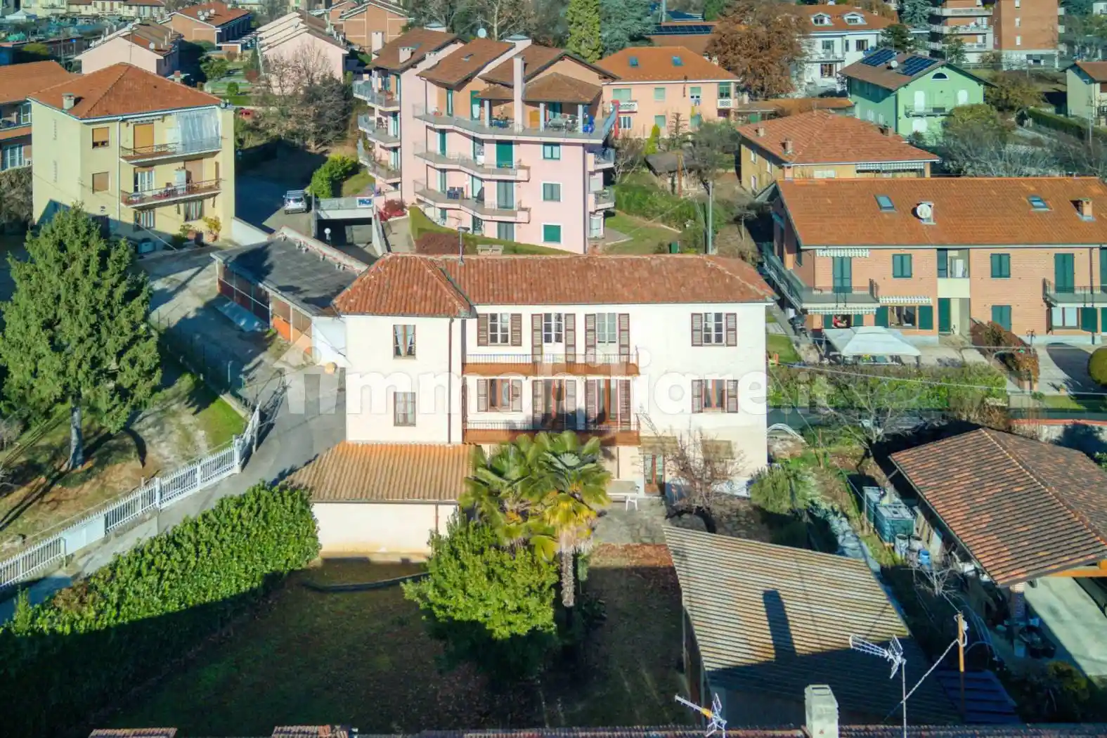 Casale via Alcide De Gasperi 18, Semicentro, Chieri - foto 2