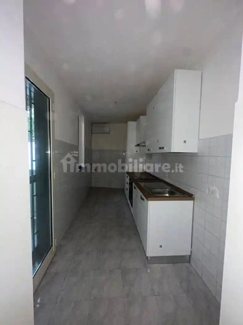 Trilocale via Vittorio Emanuele III, Centro, Casalnuovo di Napoli - foto 2