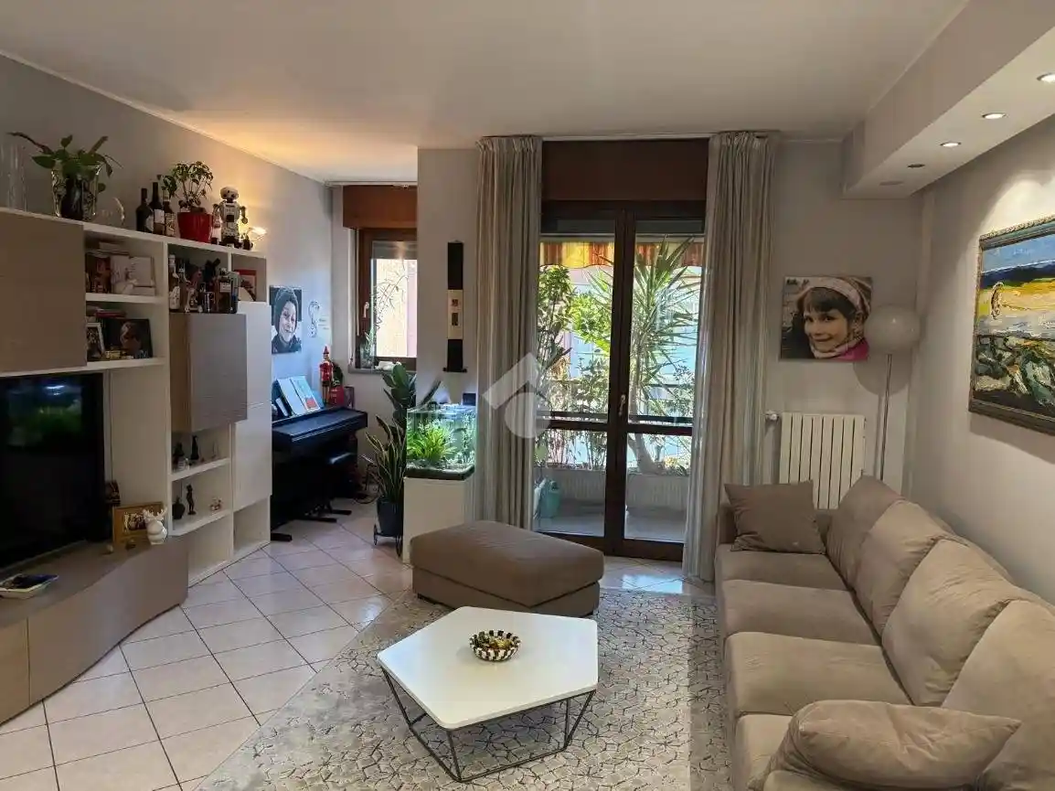 Trilocale via montale 31, Lucernate, Rho - foto 2