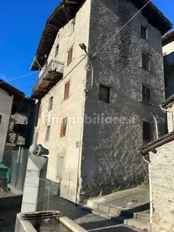 Terratetto plurifamiliare Contrada Curlo 44, Centro, Chiesa in Valmalenco - foto 2