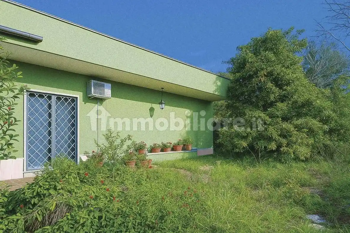 Villa unifamiliare via Ponte Gardena, Infernetto, Roma - foto 3