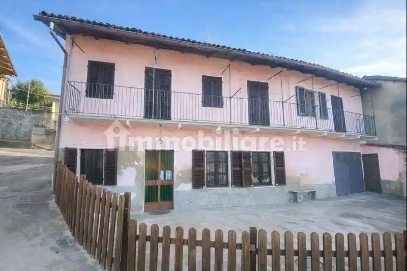 Casa indipendente in vendita a Alba