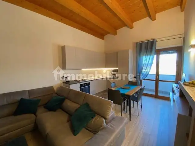 Trilocale ottimo stato, quarto piano, Albano Sant'Alessandro - foto 4