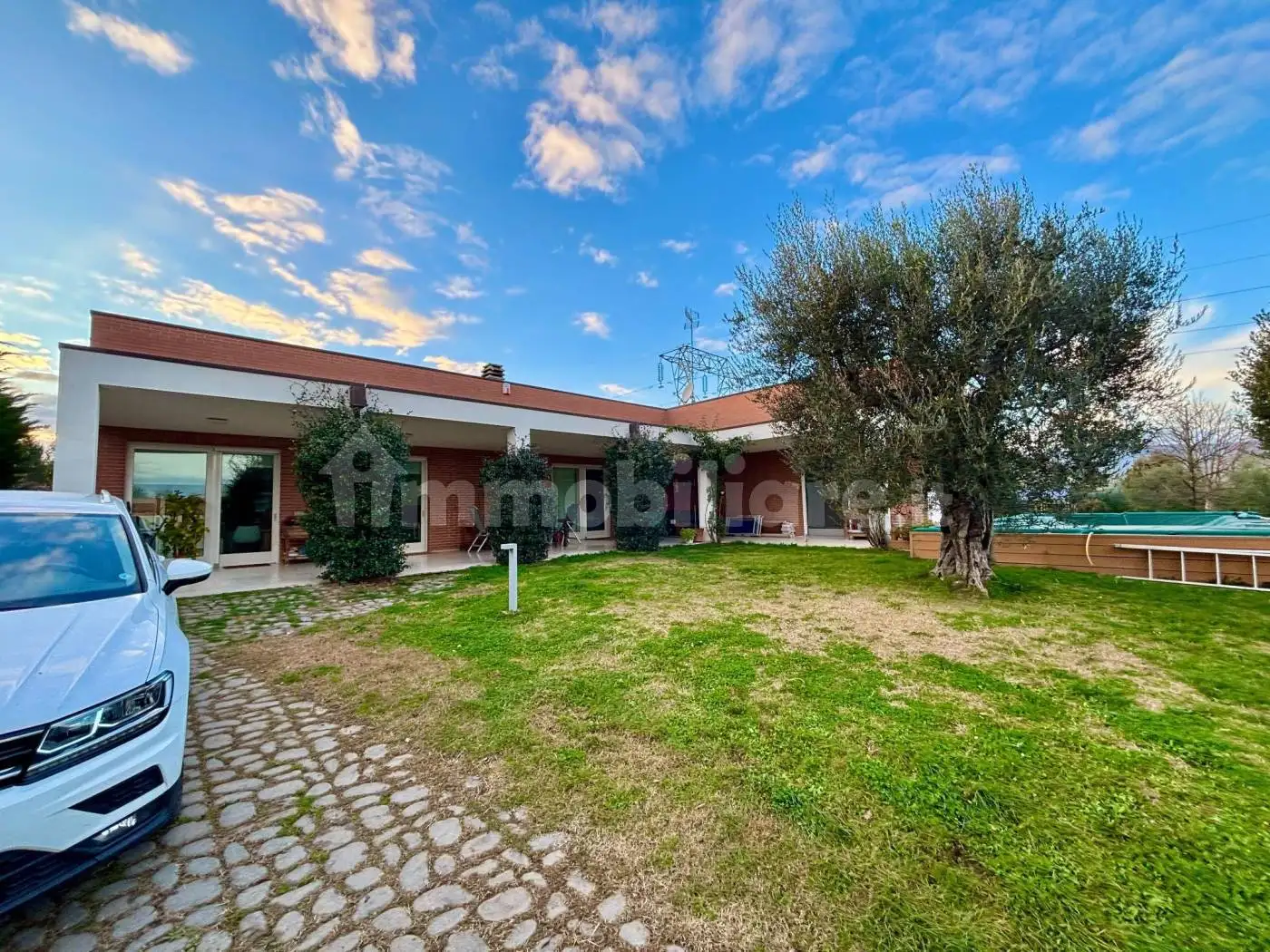 Villa in vendita a Arezzo