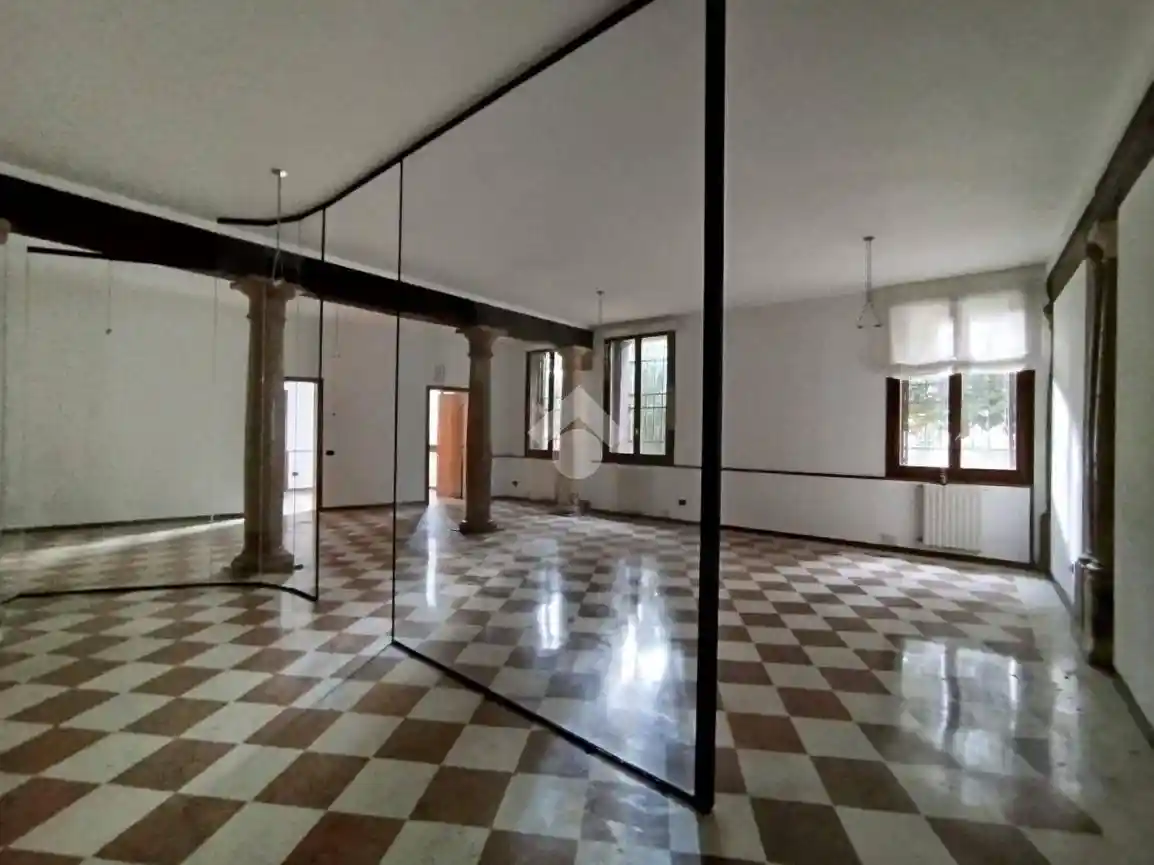 Quadrilocale via Cesare Battisti 50, Santa Sofia - Altinate, Padova - foto 2