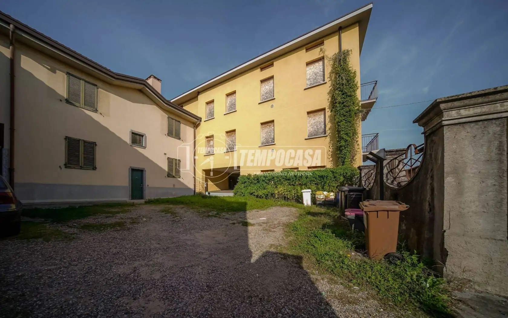 Palazzo - Edificio in Vendita - foto 2