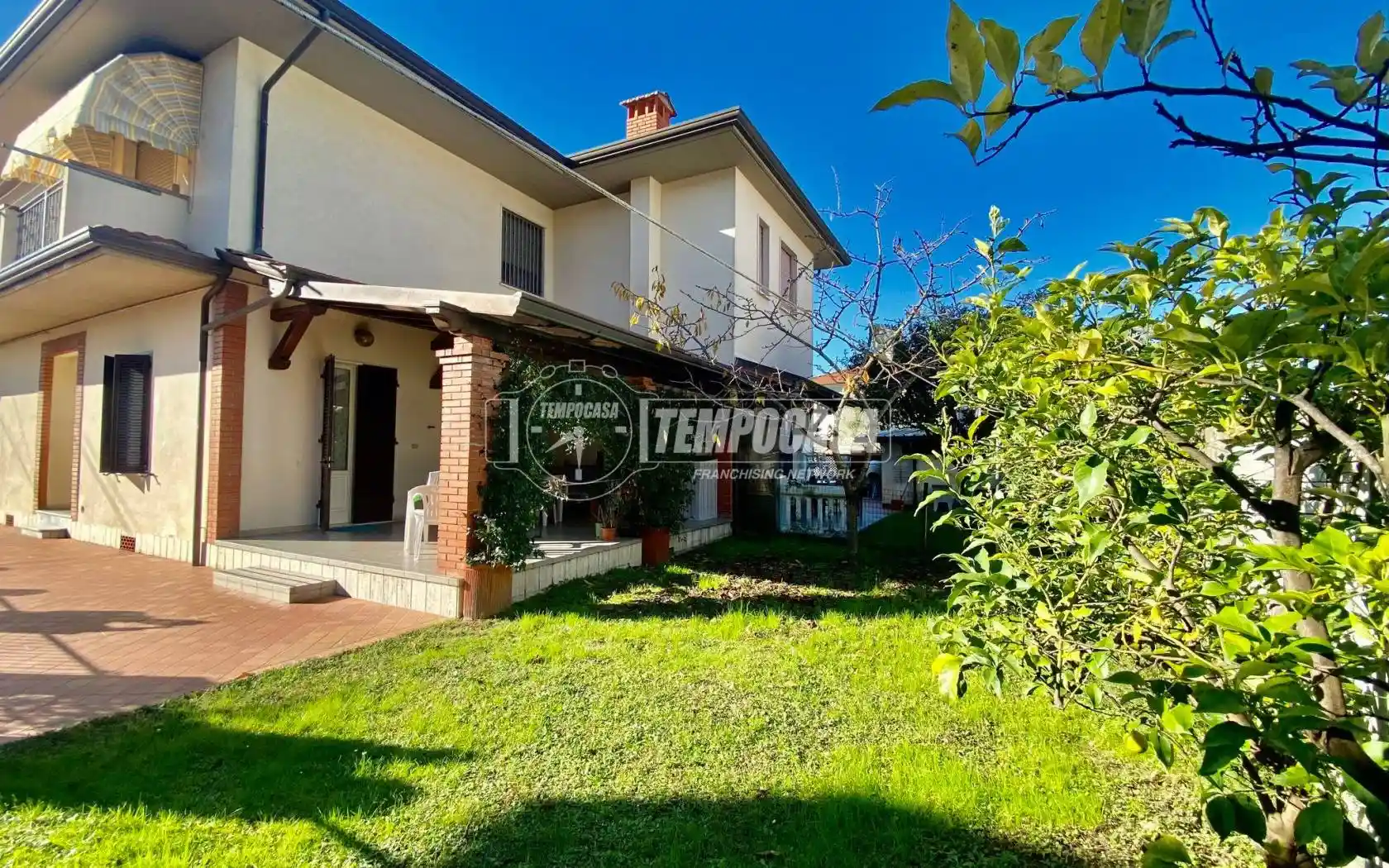 Villa bifamiliare via Pontremoli 111, Marina di Massa Centro, Massa - foto 2