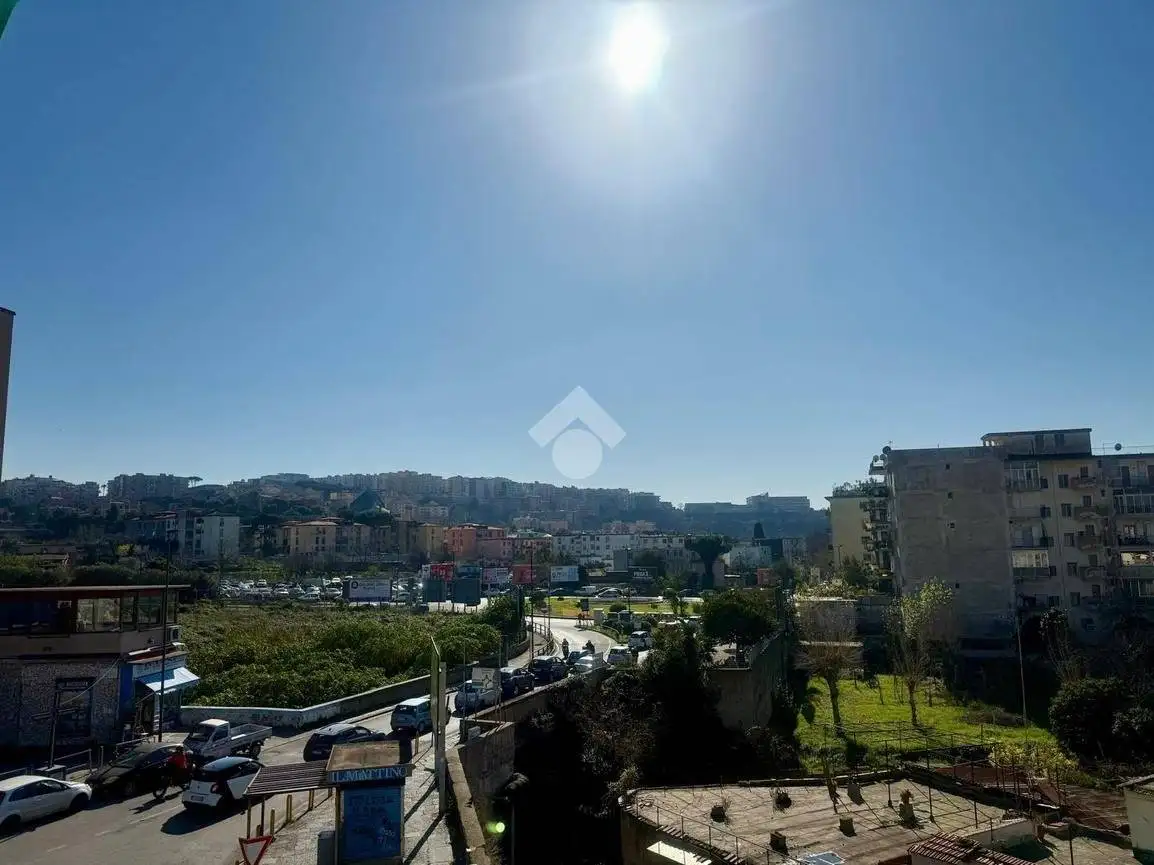 Appartamento in vendita a Napoli