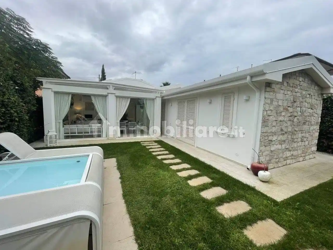 Villa in vendita a Pietrasanta