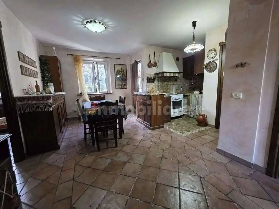 Quadrilocale buono stato, piano terra, Collemarino, Ancona - foto 4