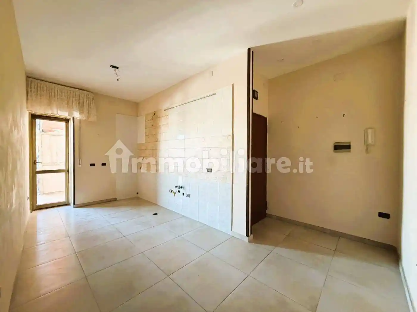 Trilocale viale delle Industrie 1, Casavatore - foto 3