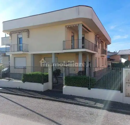 Villa in vendita a Fossano