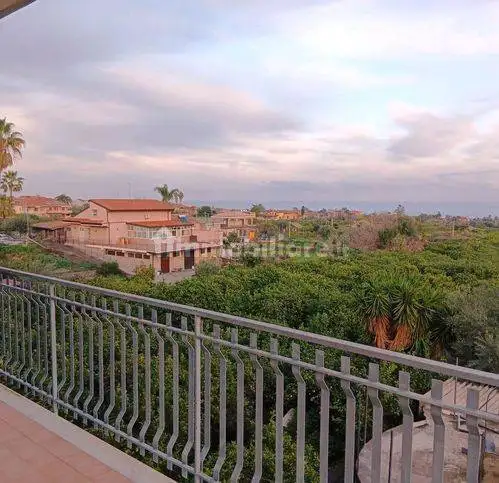 Appartamento in vendita a Acireale