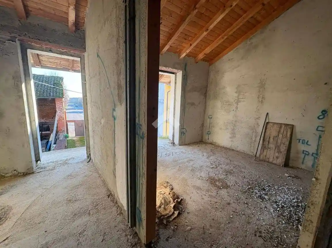 Terratetto plurifamiliare via IV Novembre 11, Borgolavezzaro - foto 4