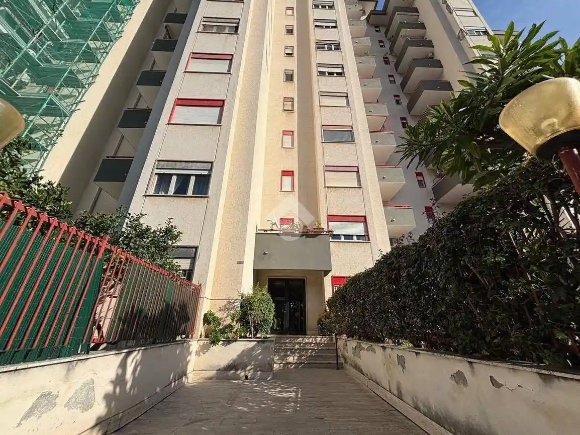 Trilocale via michele scoto 14, Zisa, Palermo - foto 2