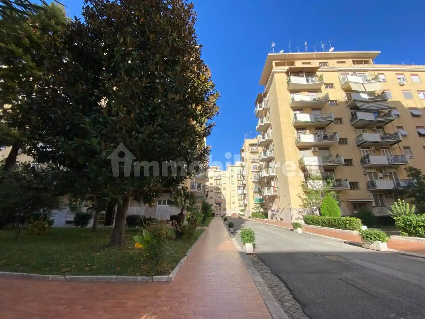 Trilocale via Tuscolana 937, Cinecittà, Roma - foto 2