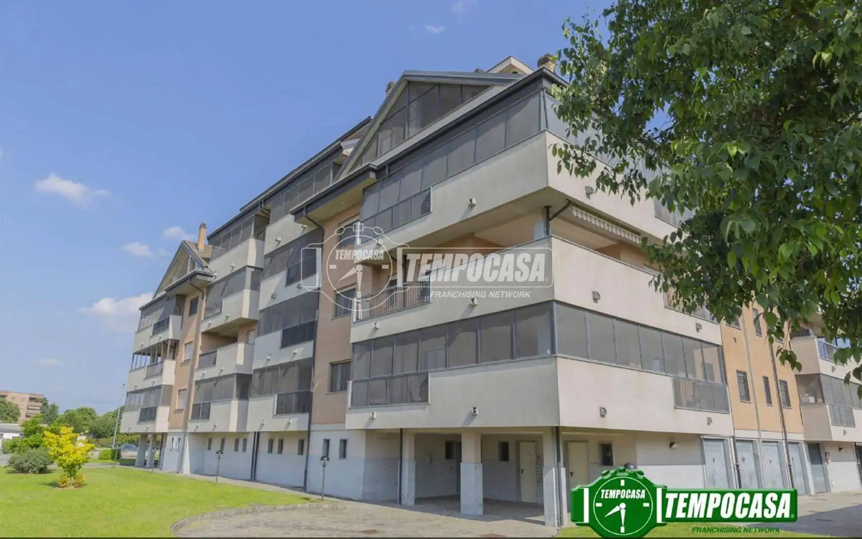 Appartamento in vendita a Lacchiarella