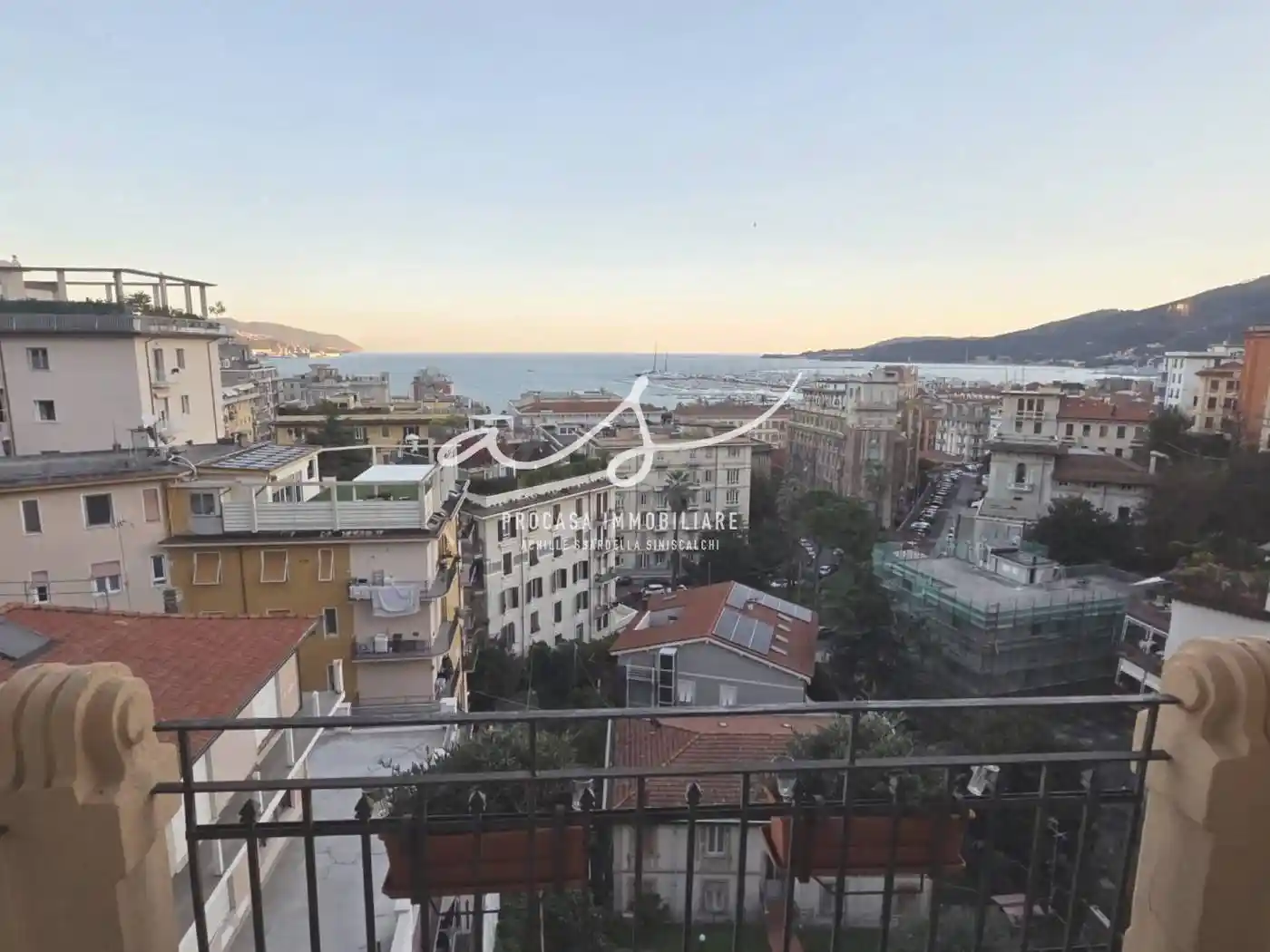 Appartamento Scalinata Fondega, Centro Storico, La Spezia - foto 3