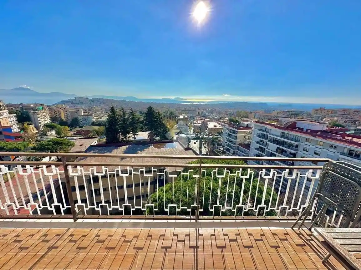 Quadrilocale via pietro castellino 132, Rione Alto, Napoli - foto 2
