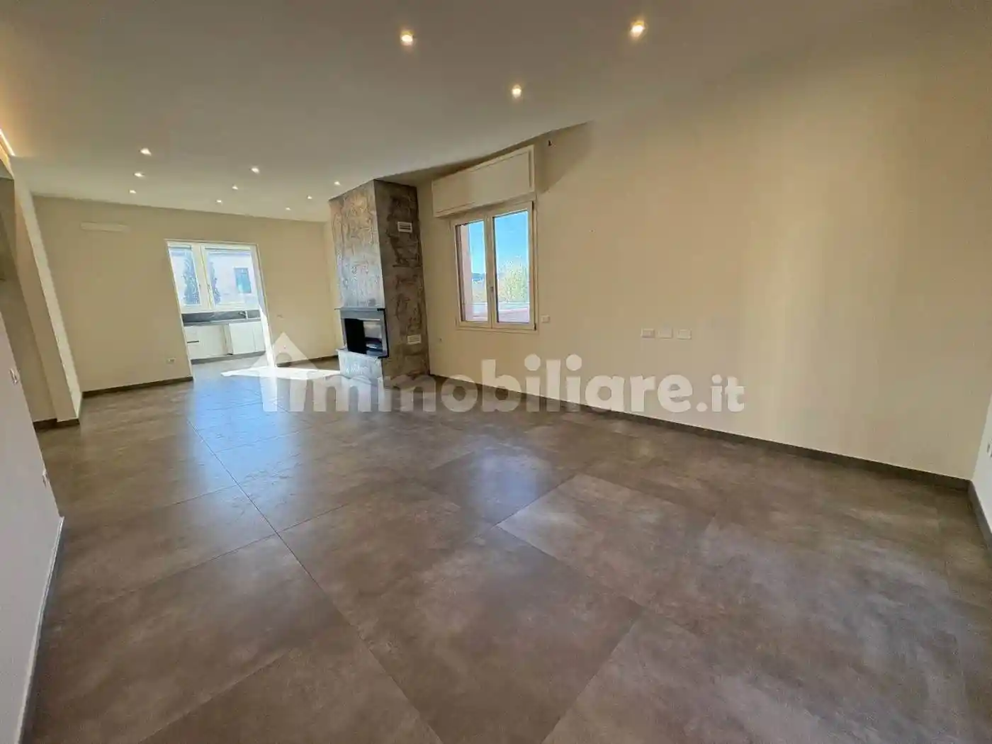 Appartamento ottimo stato, Semicentro, Zona Stadio, Certaldo - foto 5