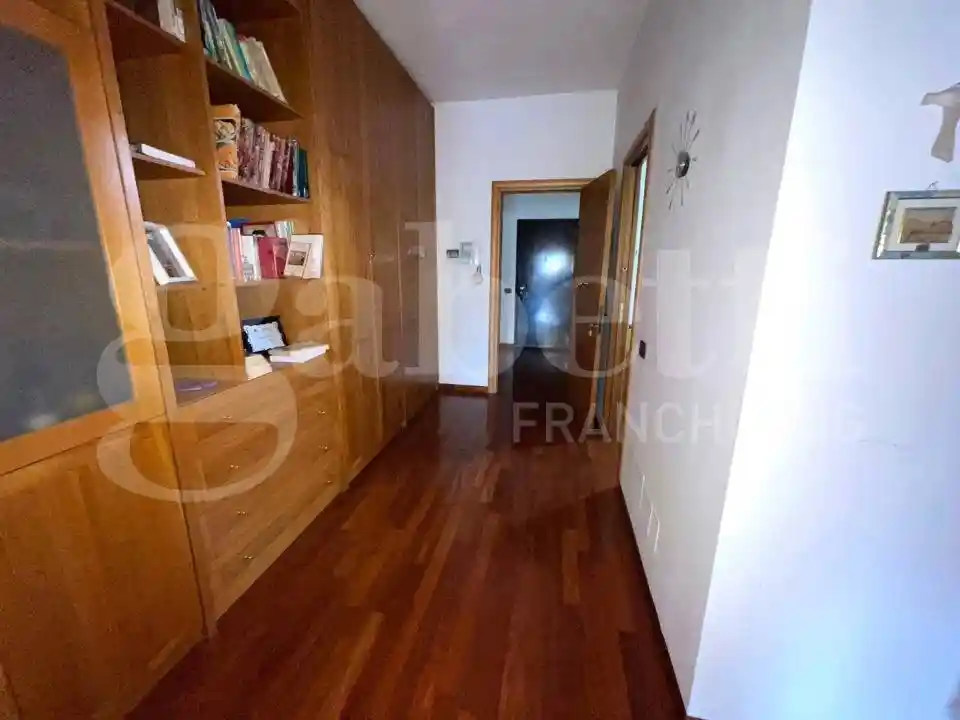 Quadrilocale via francesco marchesiello, Parco Cerasole, Caserta - foto 5