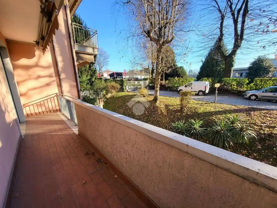 Trilocale viale John e Robert Kennedy 64, Centro, Besana in Brianza - foto 3