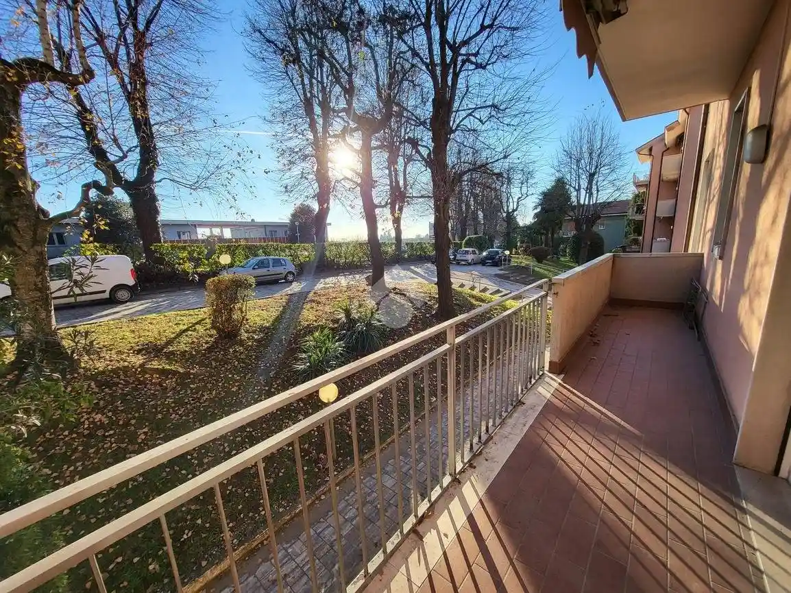 Trilocale viale John e Robert Kennedy 64, Centro, Besana in Brianza - foto 4