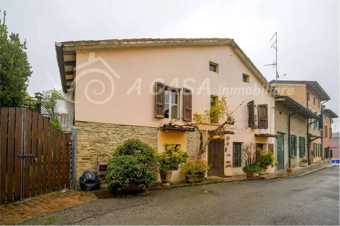 Villa in vendita a Parma