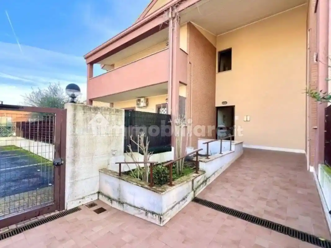 Bilocale via Sant'Elpidio a Mare, Corcolle, Roma - foto 2