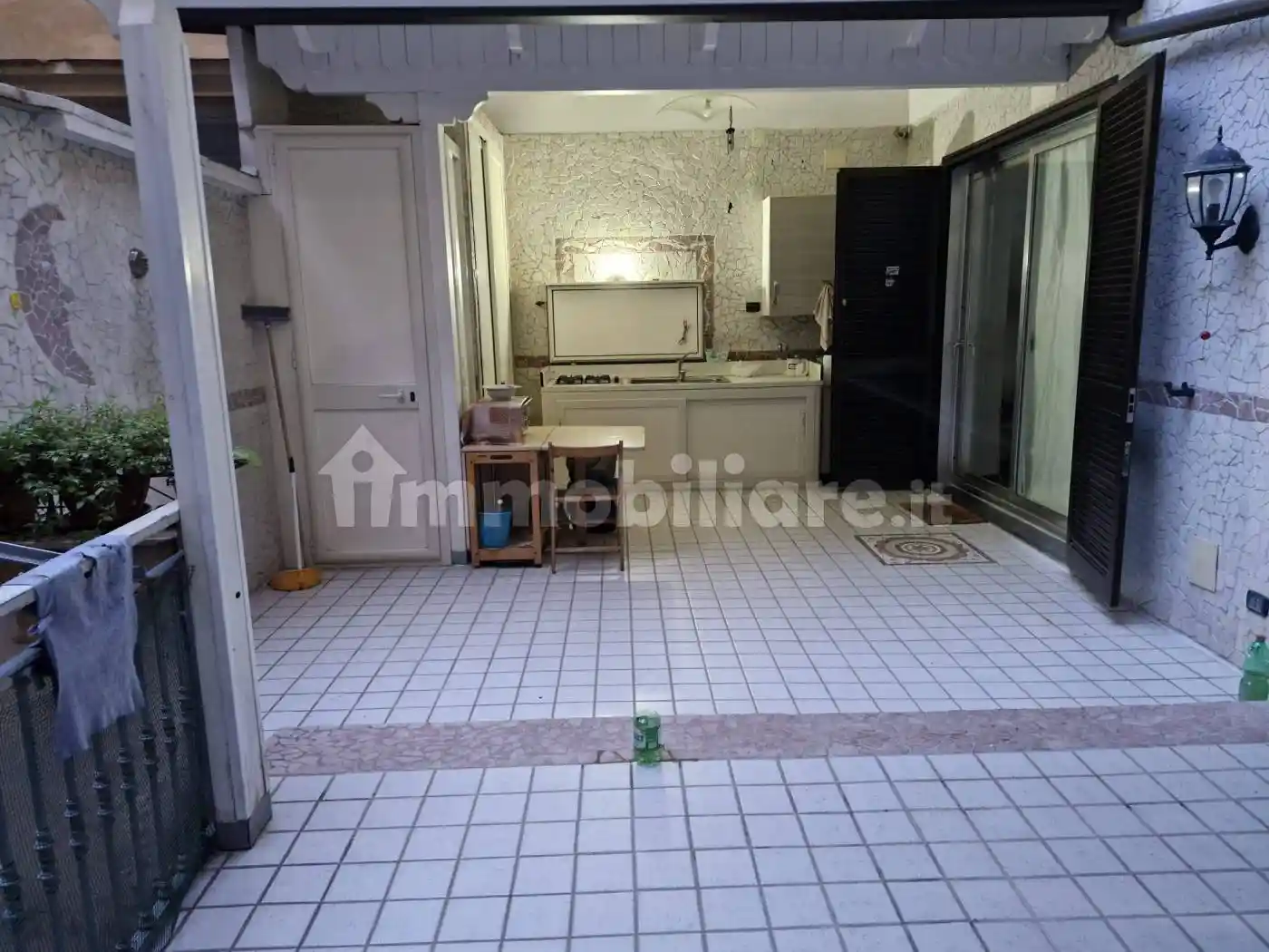 Trilocale via Cesare Rosaroll, Tribunali, Napoli - foto 3