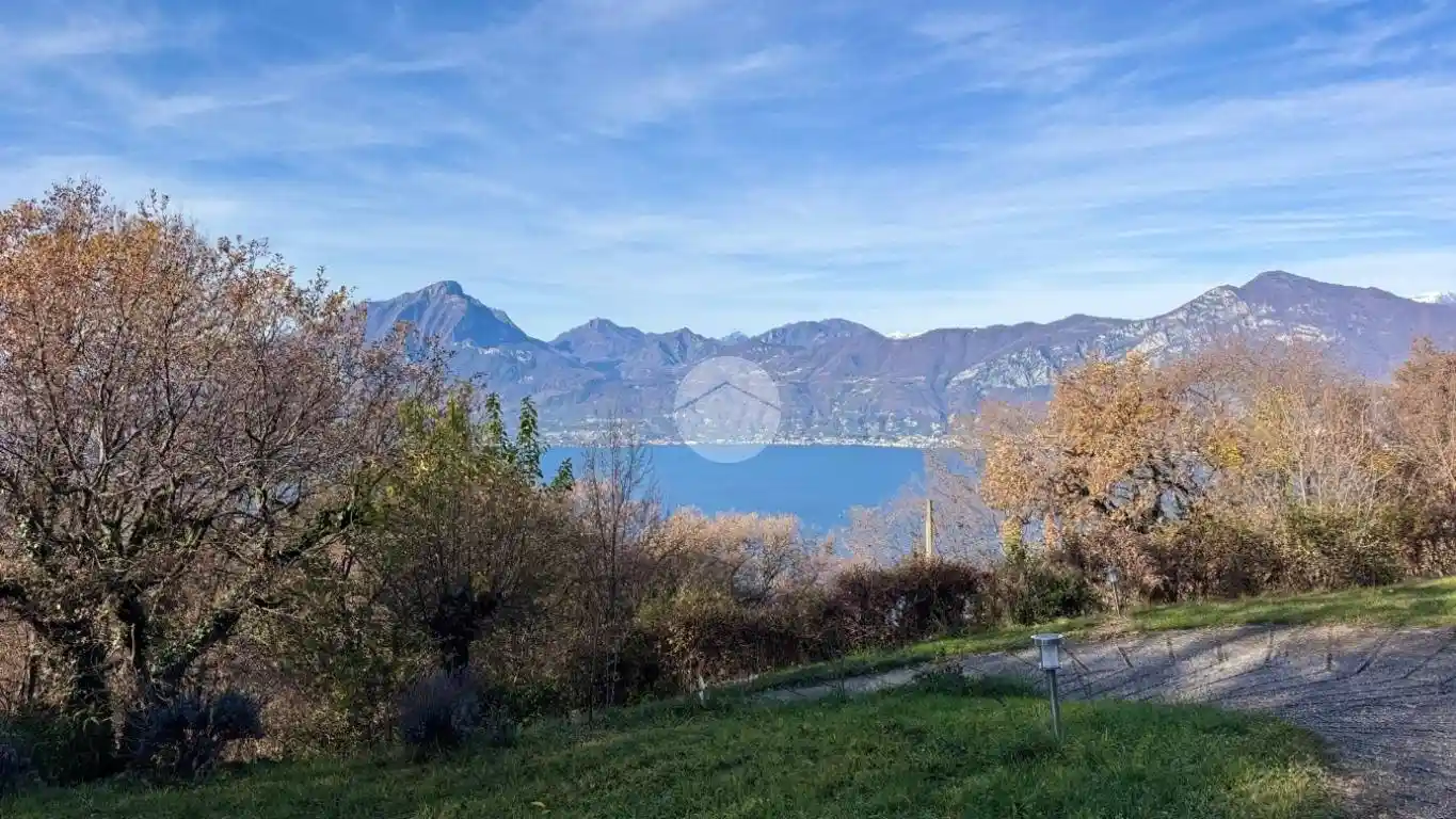 Villa in vendita a San Zeno di Montagna