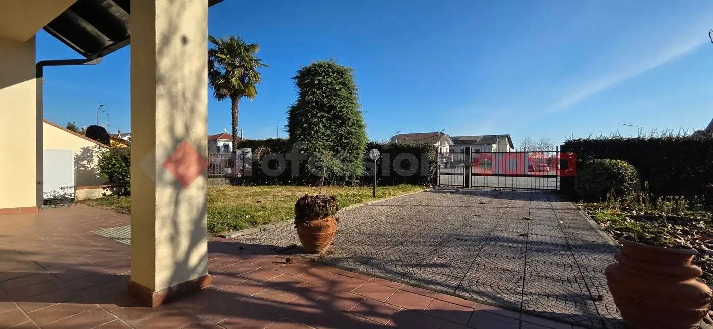 Villetta a schiera in vendita a Frossasco